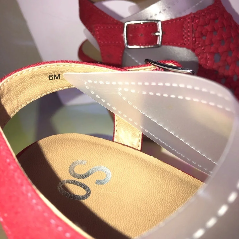 SO chic red
