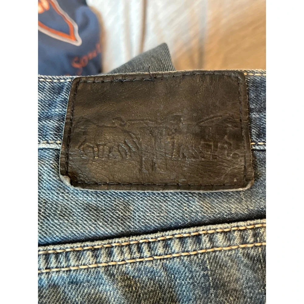 Levis levi mid