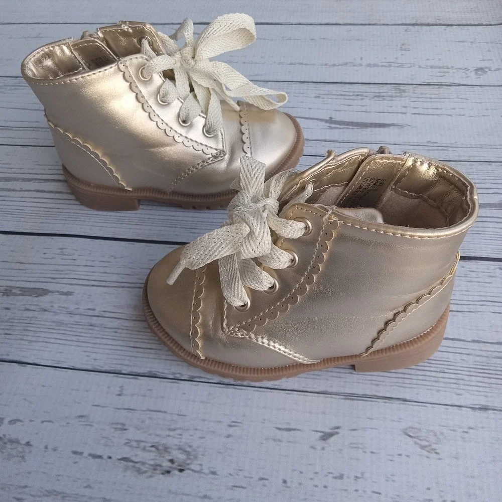 GAP Baby Gold Lace Up Ankle‎ Boots Toddler Shoes Holiday Christmas Photos Sz.5