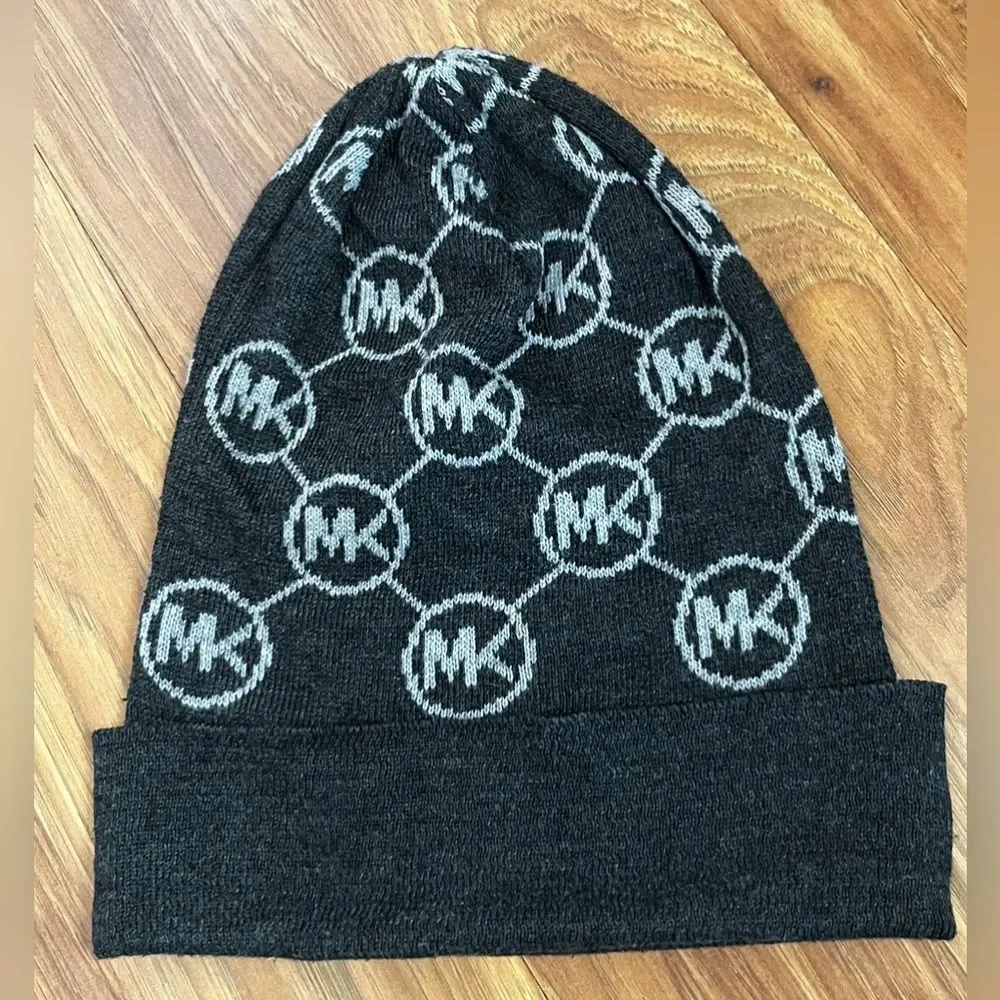Michael Kors Logo Knit Beanie Hat Gray