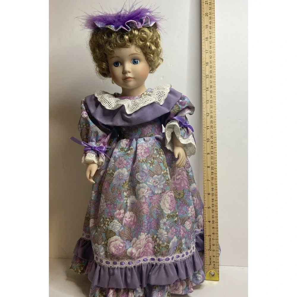 Vintage Moments‎ Treasured Porcelain Doll & Stand with Certificate