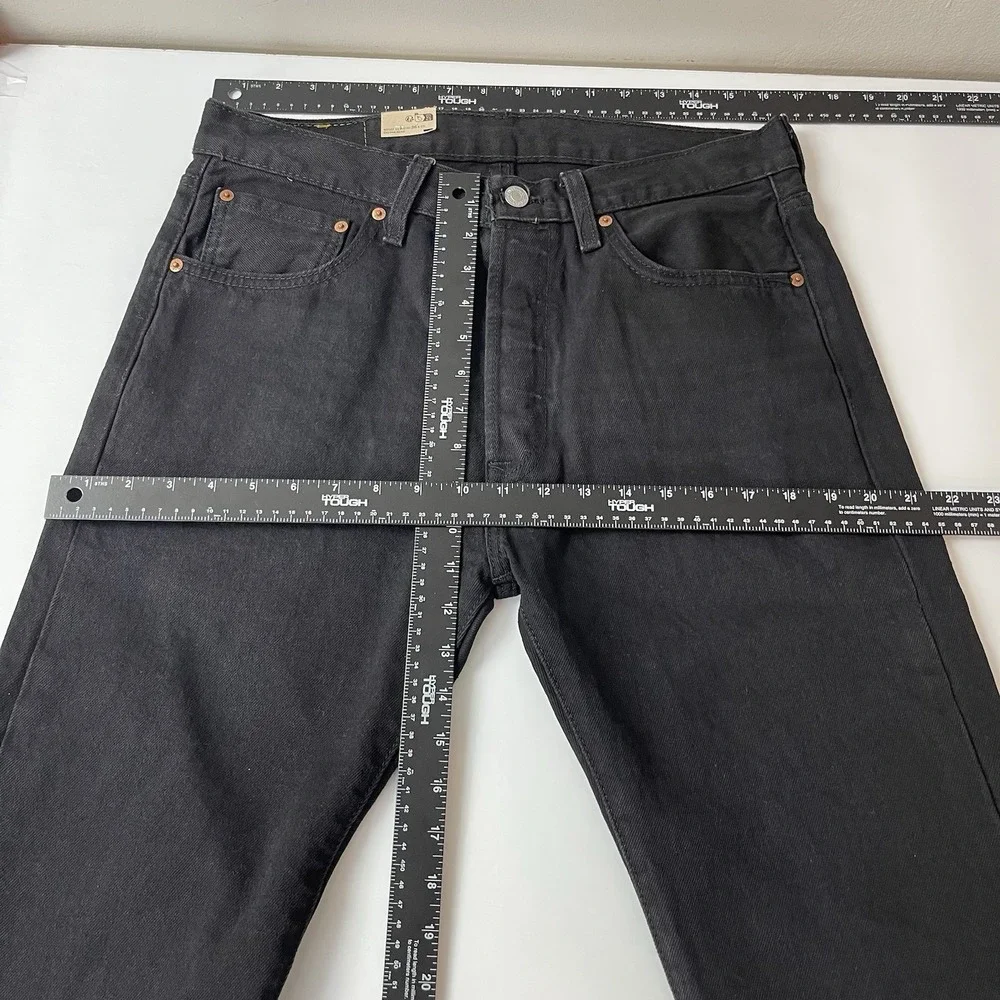 Levis sizing title