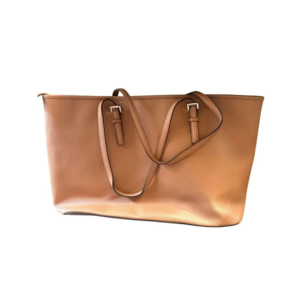 Michael Kors across base