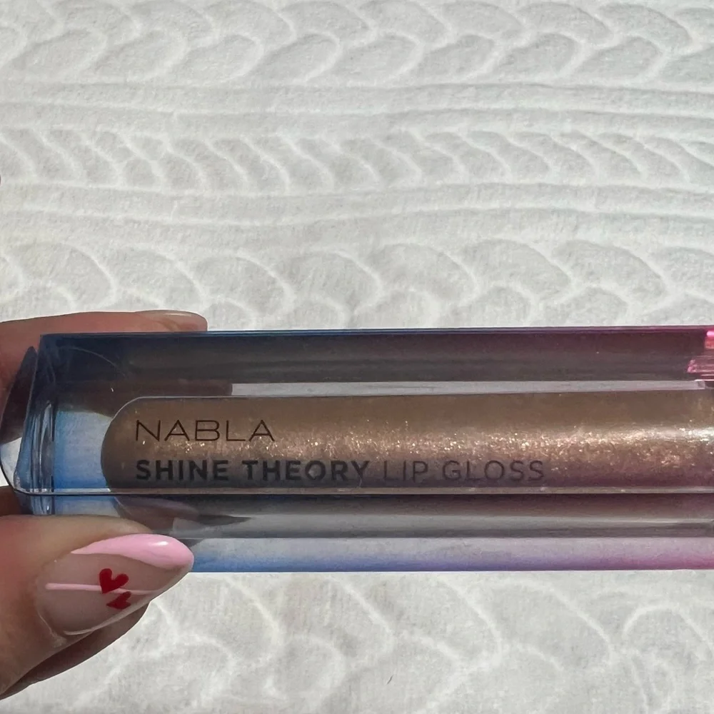 Nabla new* shine