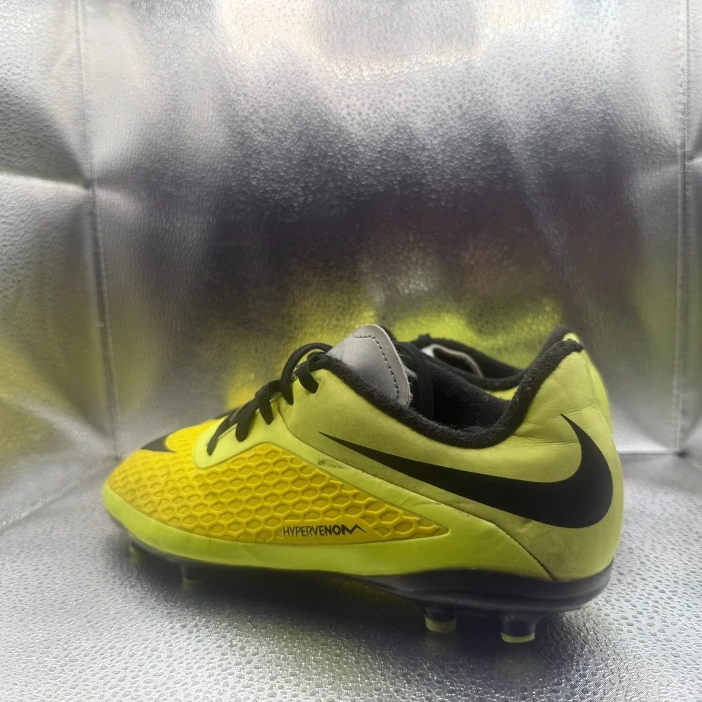 Size 6Y Nike Hypervenom Phelon FG Yellow Black Kids‎ Soccer Cleats 599062-700