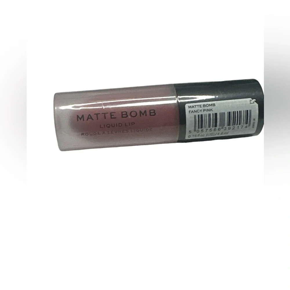 Makeup Revolution enhance your