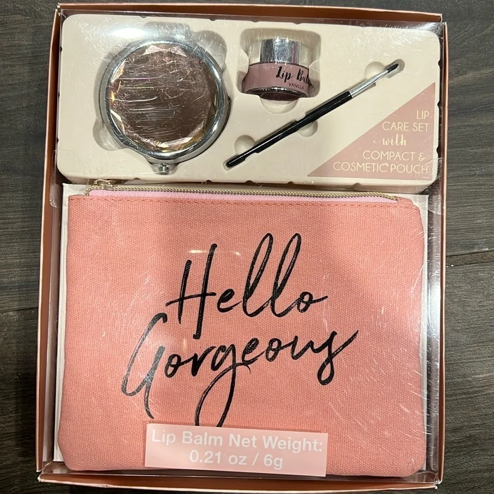 NEW Lip Care Beauty Makeup Set with Pouch!