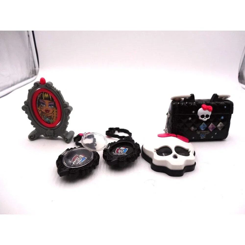 Monster High  MCDonalds Happy Meal Handbag/Purse Pendant Keychain Locket Fortune