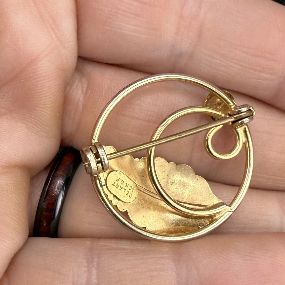 Vintage Gold Filled‎ Brooch Leaf 12K Gold Filled Signed Celart