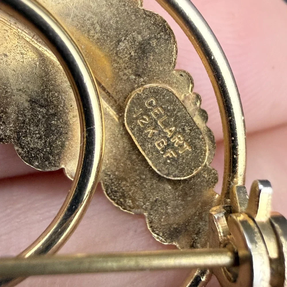 Vintage Gold Filled‎ Brooch Leaf 12K Gold Filled Signed Celart