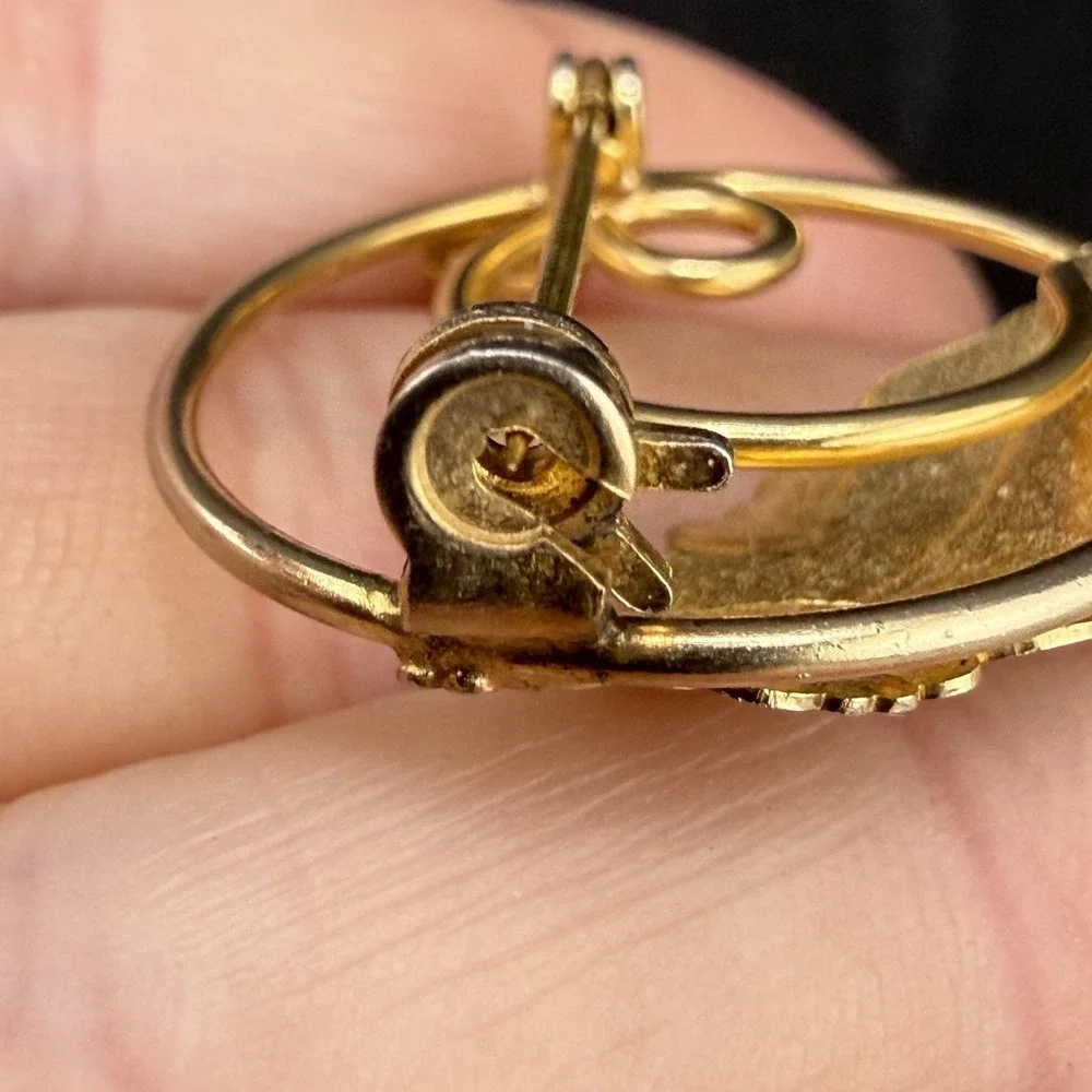 Vintage Gold Filled‎ Brooch Leaf 12K Gold Filled Signed Celart