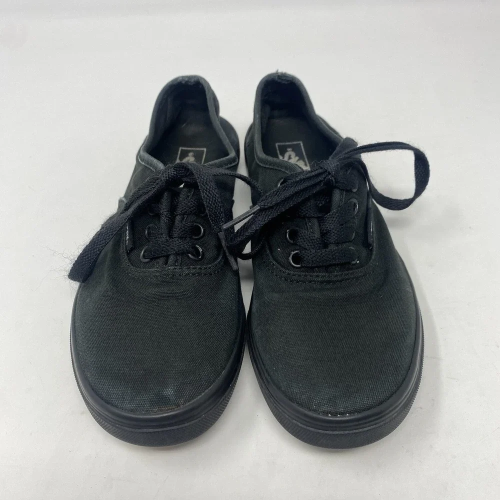 Vans Classic Lace Up Shoes Solid Black Gum Low Cut US Youth Size‎ 2.5