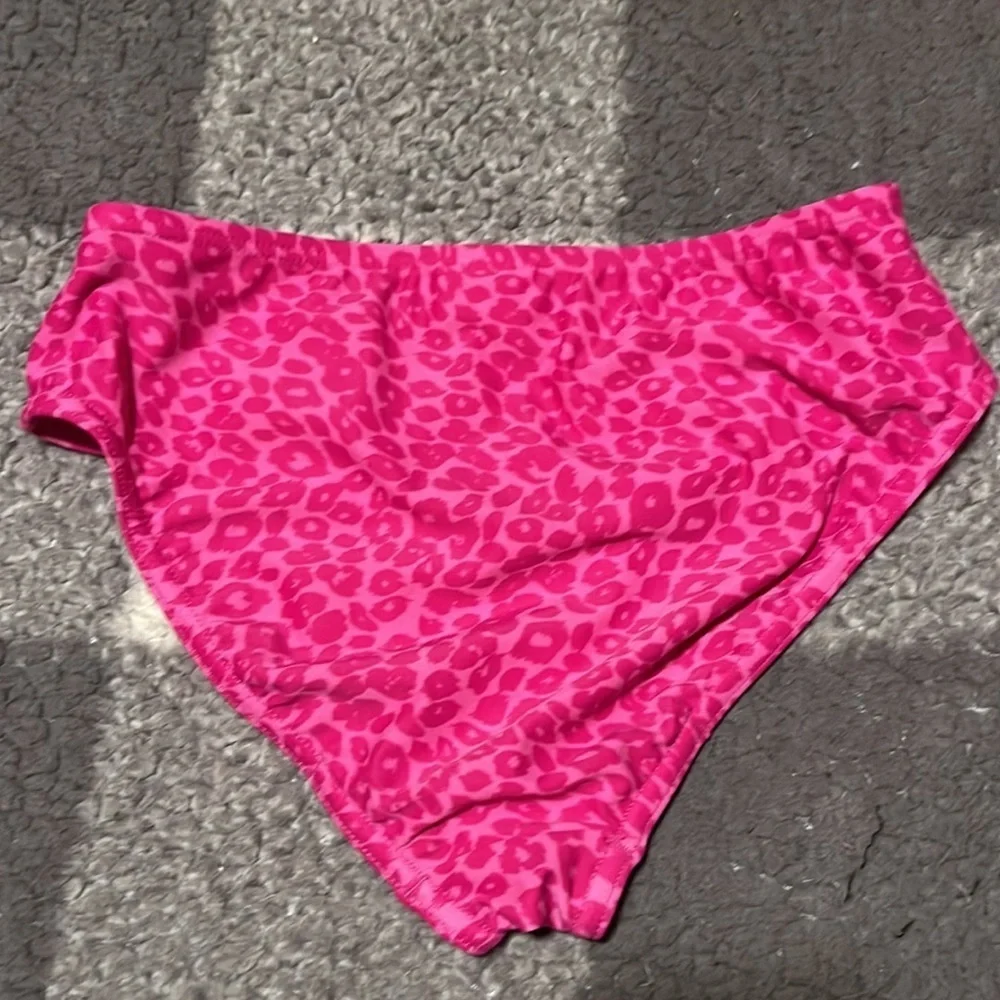 Speedo Size 16 Sporty Splice Pink Tropical Tankini Bikini