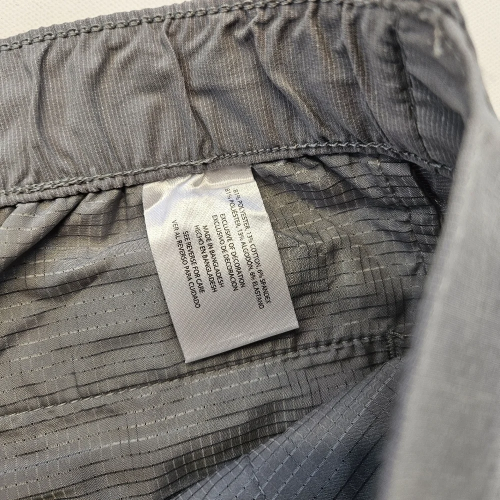 Banana Republic Men's Comfort Flat Front Shorts, Gray, Size 32