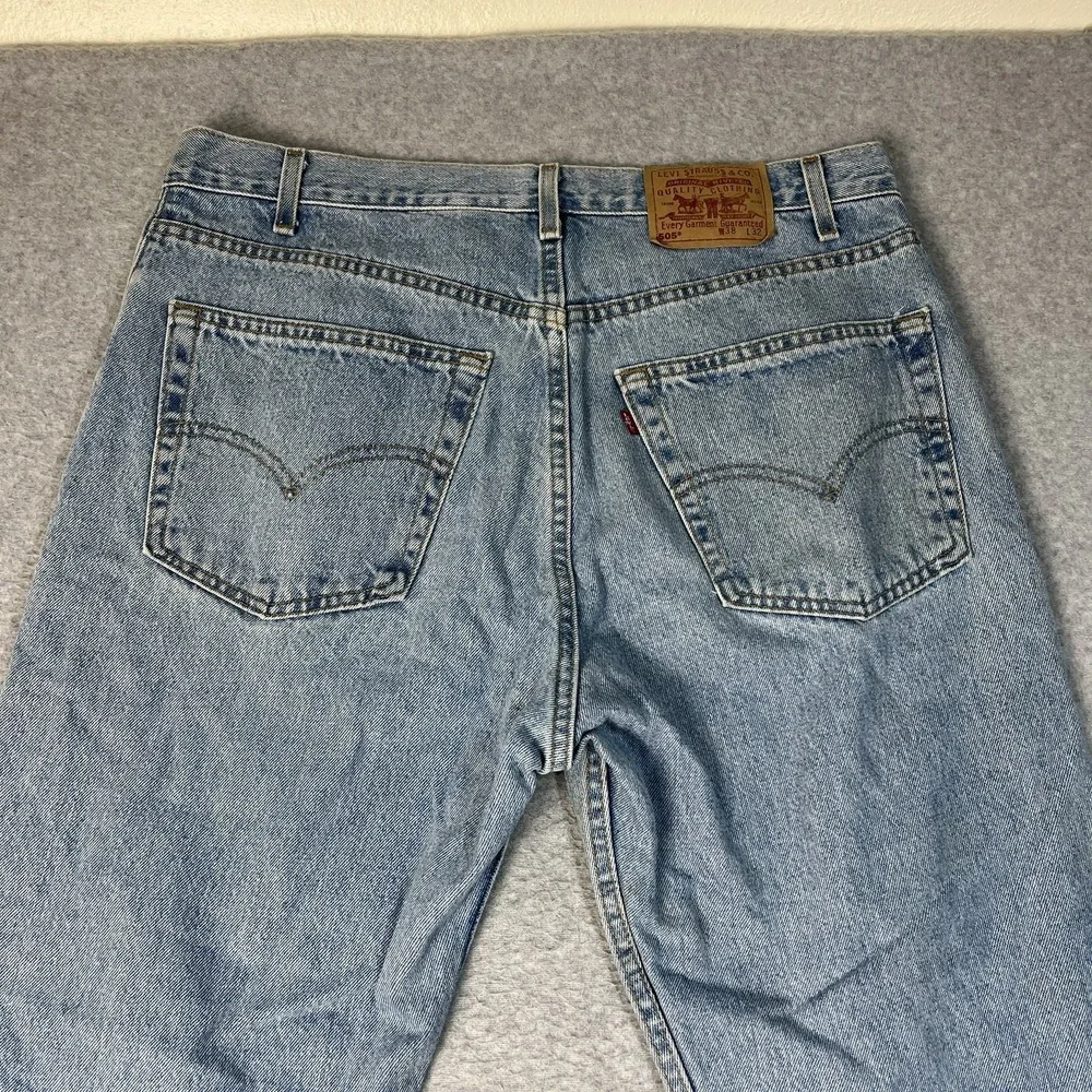 Levis item fair