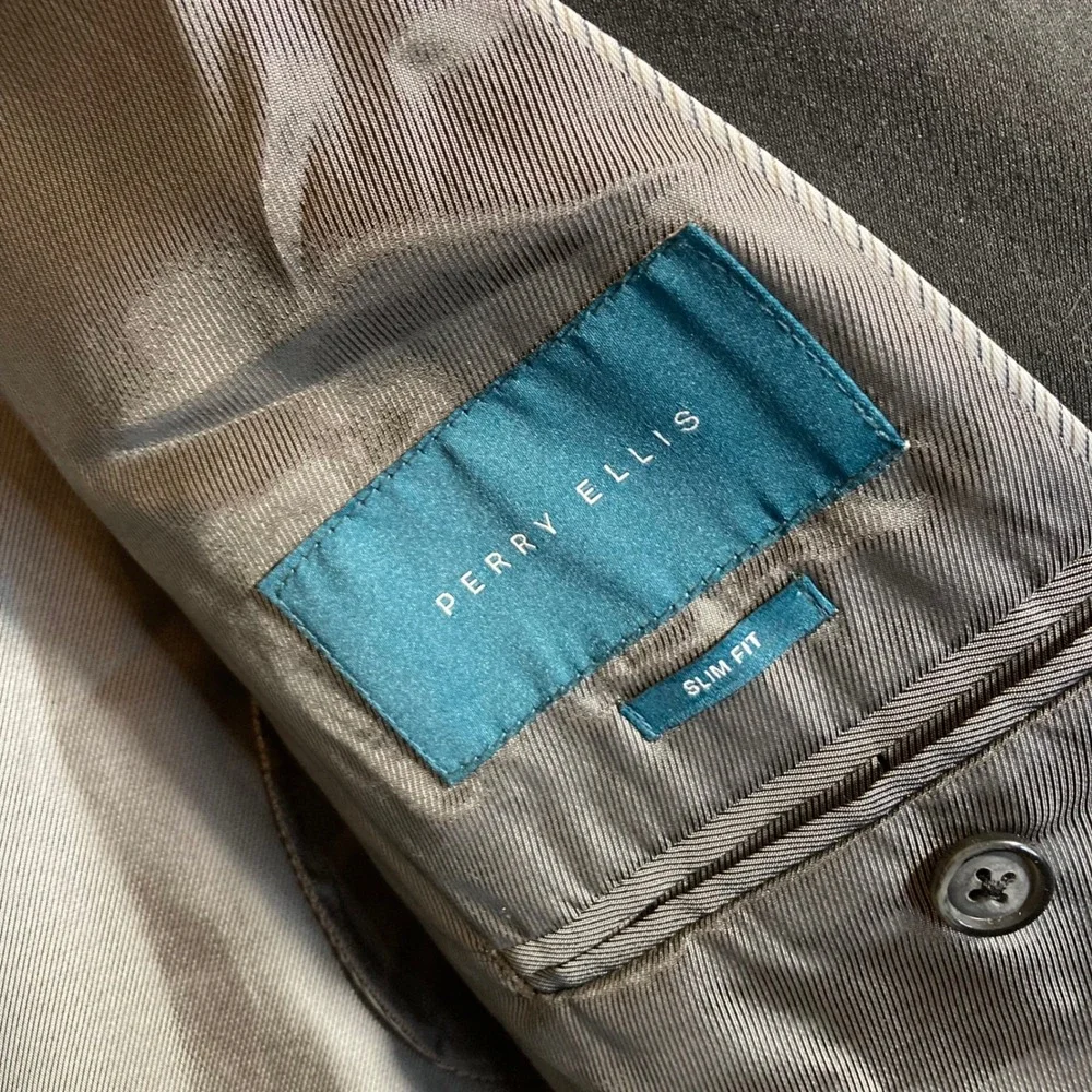 Perry Ellis elevate your