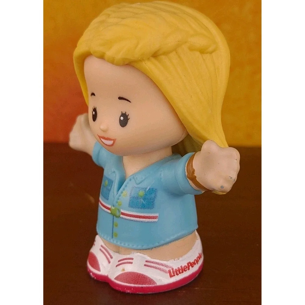 Fisher‎ Price Little People  Barbie Dreamhouse  Girl Blonde Hair And Blue Shirt