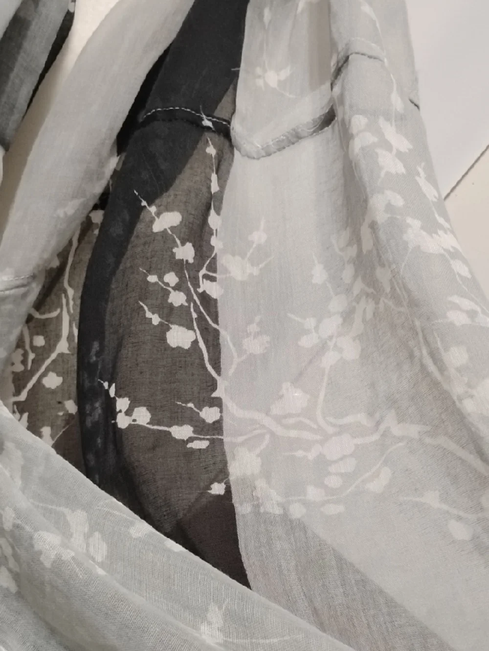 simple vera by vera wang lightweight sheer