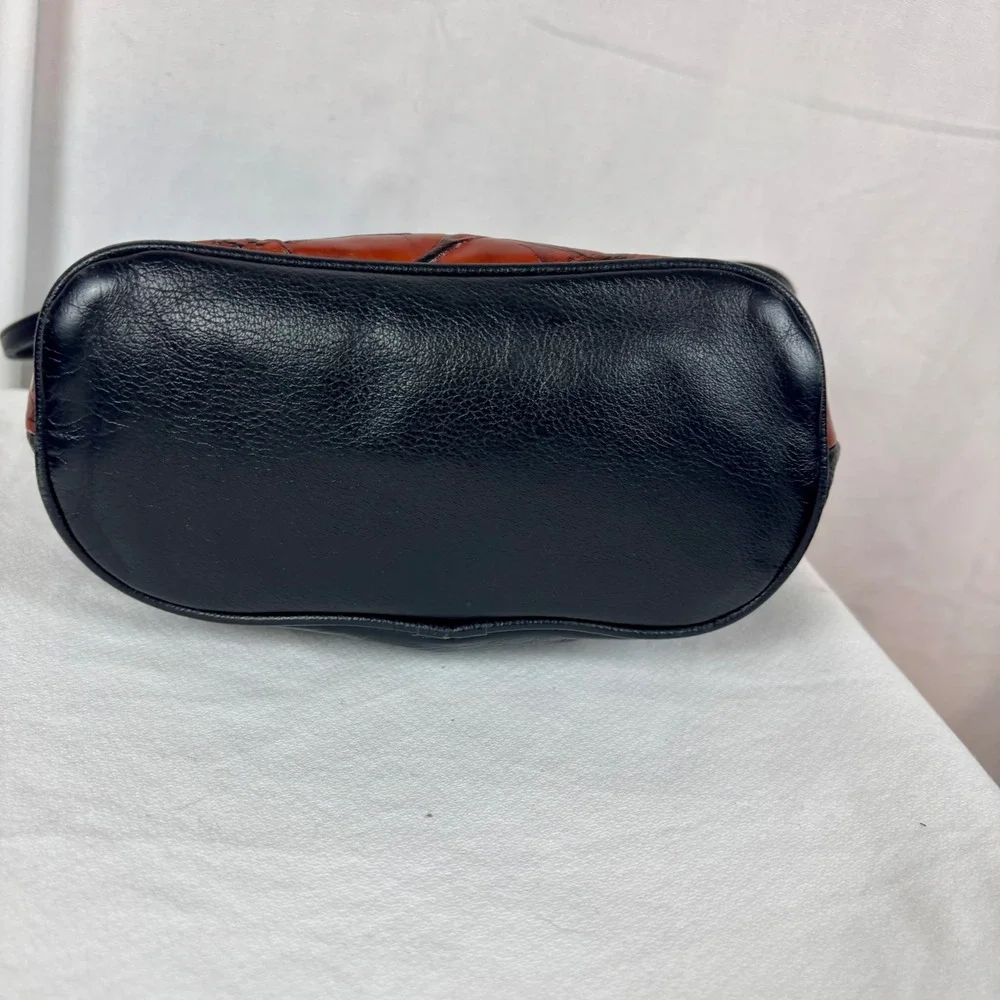Leaf Leather intricate brown secure