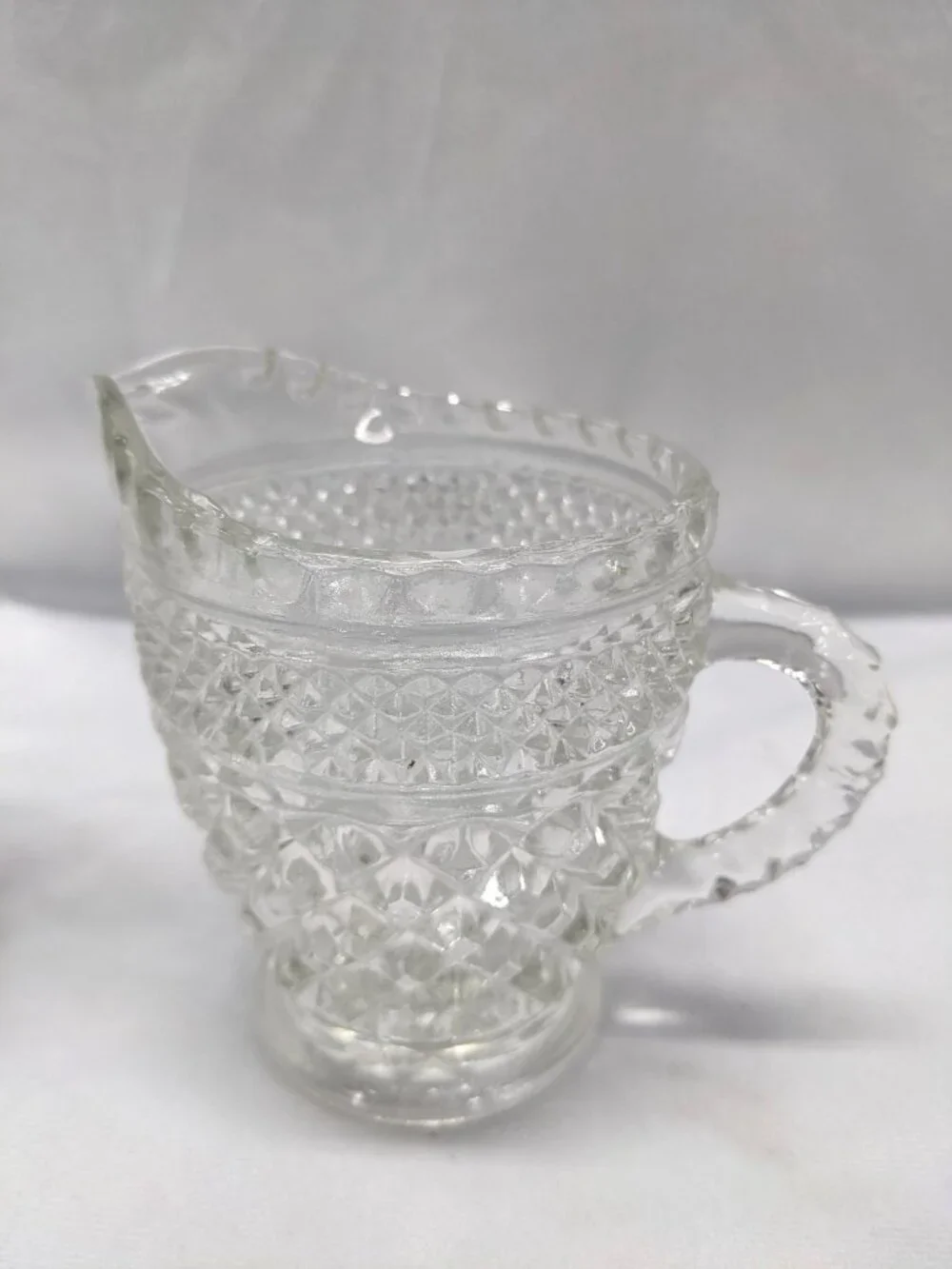 Vtg Anchor Hocking Wexford Pressed Glass Creamers Lot Of 2 Diamond Cut Pattern