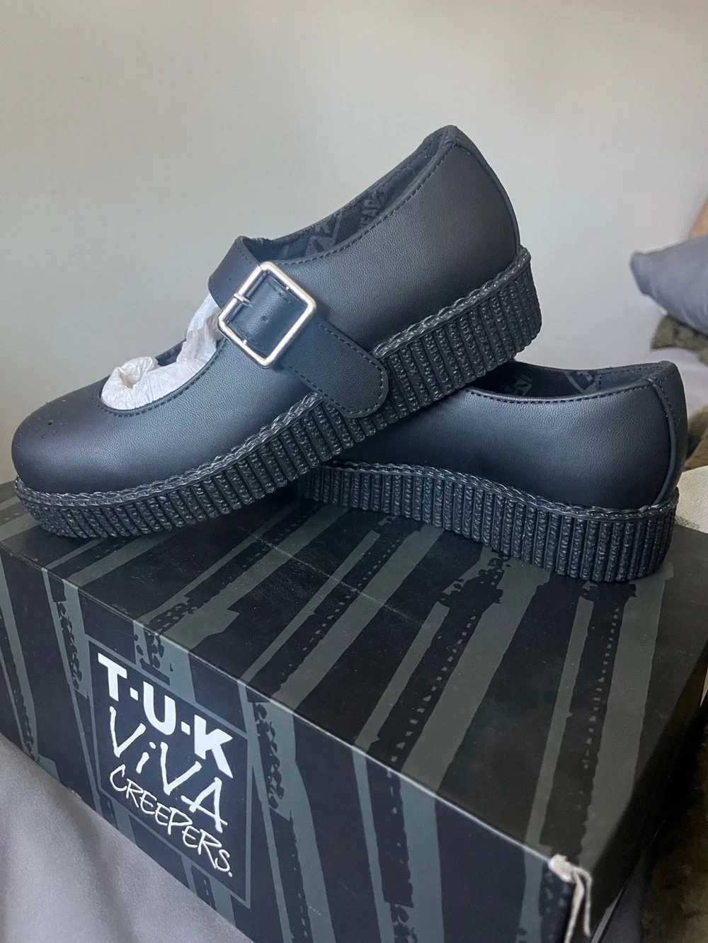 tuk buckle upper matte