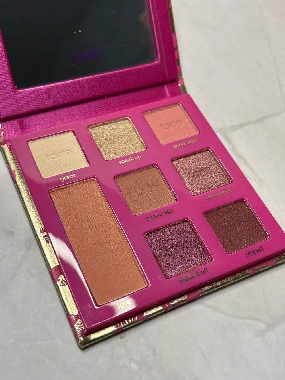 tarte - leave your mark eyeshadow palette Volume 2