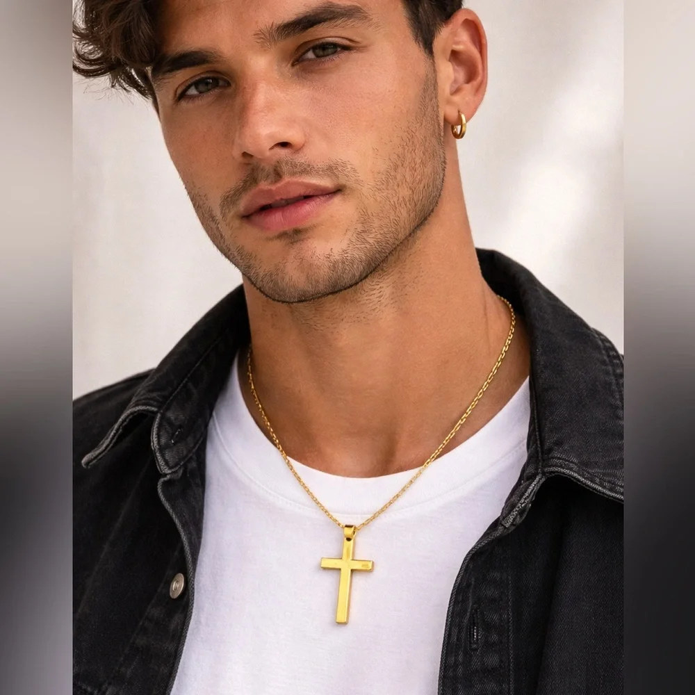 Brand New!! Cross pendant and chain