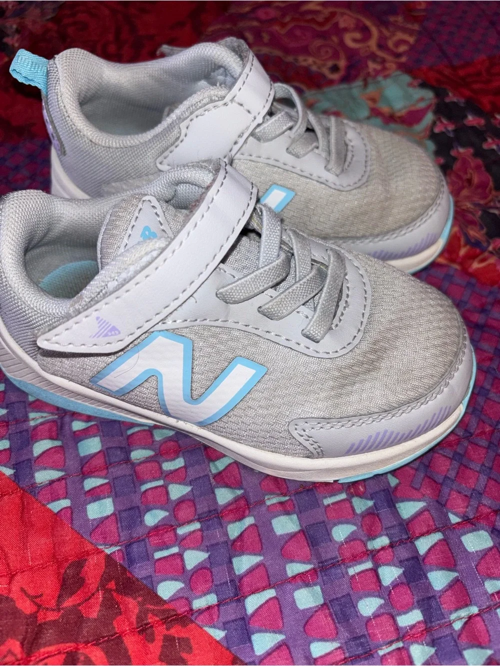 New Balance breathable light knit