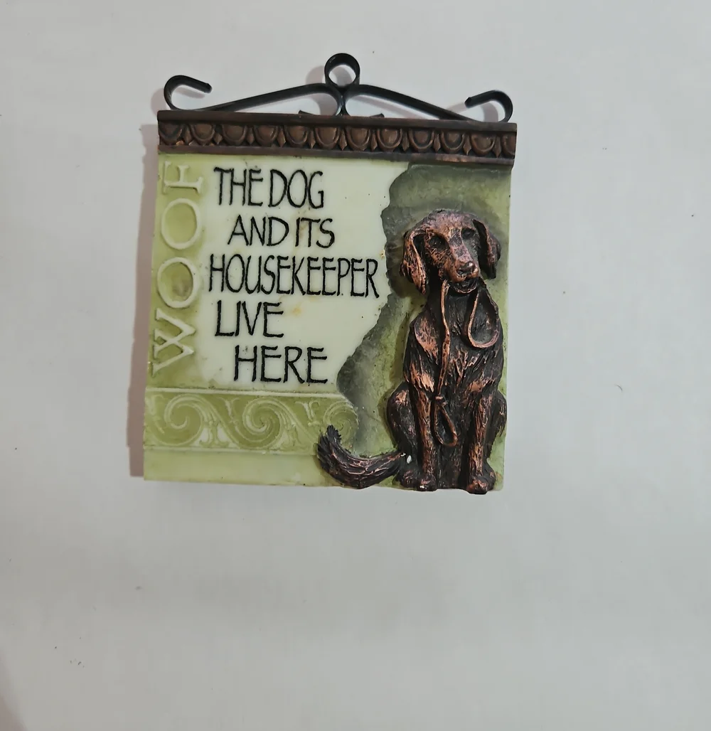 Housekeeper & Dog Wall Plaque - Green and Bronze