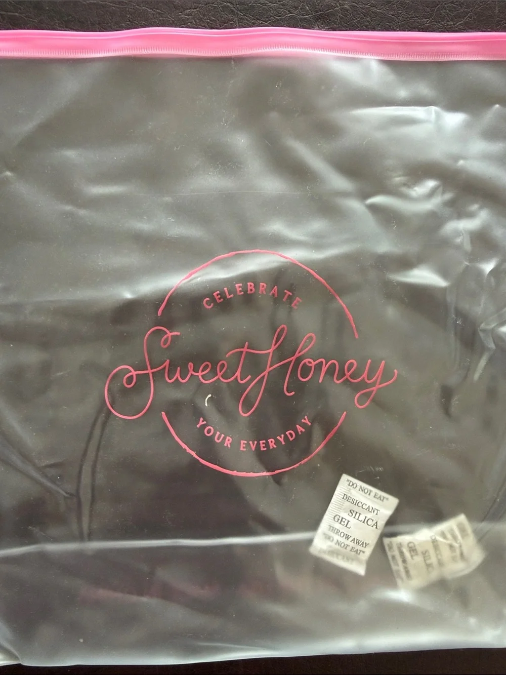 SweetHoney black bow