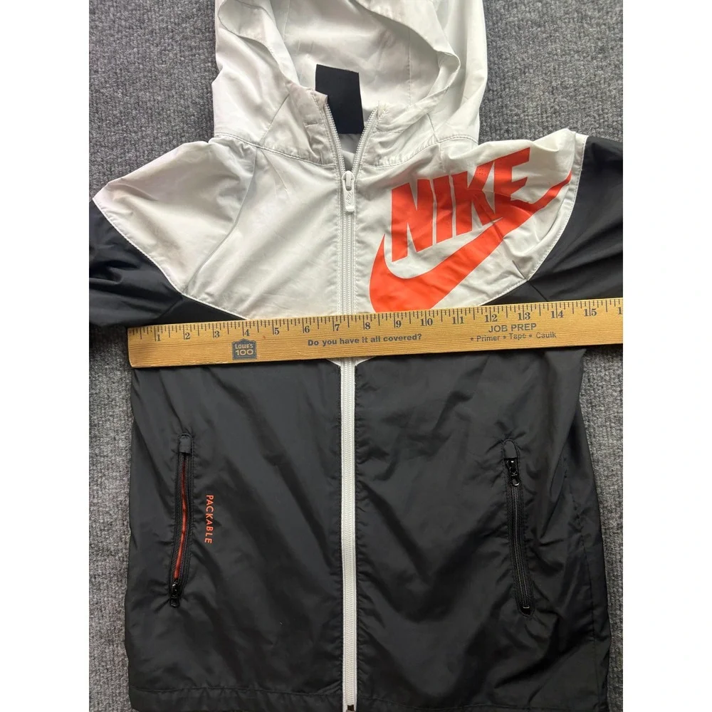 Nike windrunner hooded