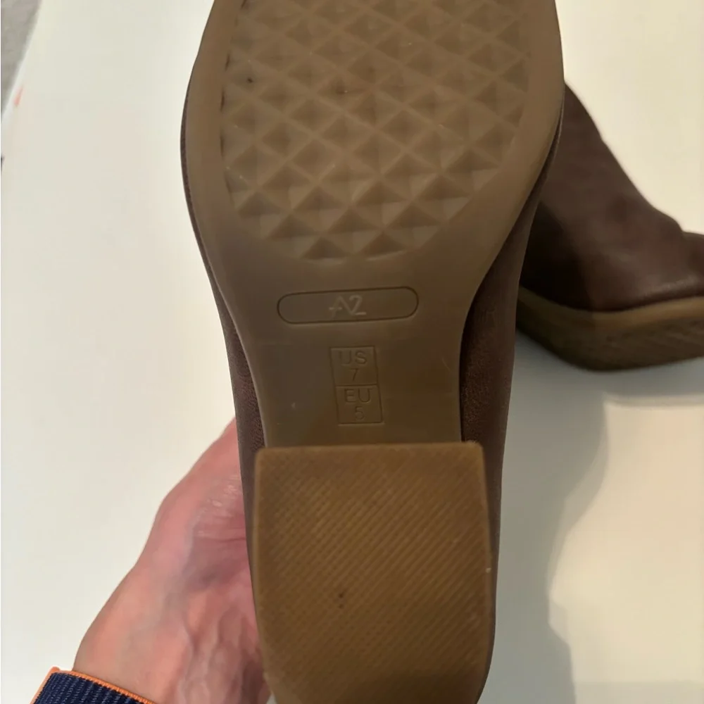 A2 By Aerosoles taupe ankle