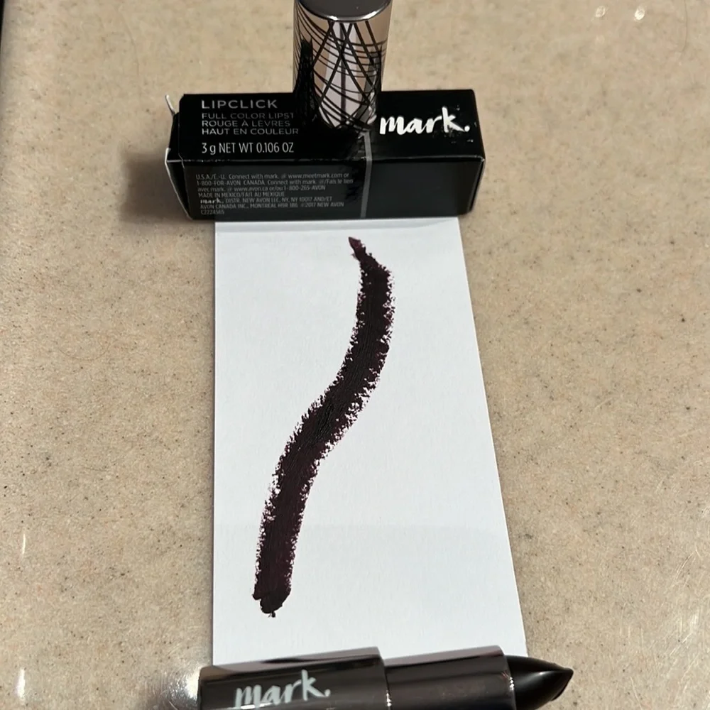 Avon gamine lipclick