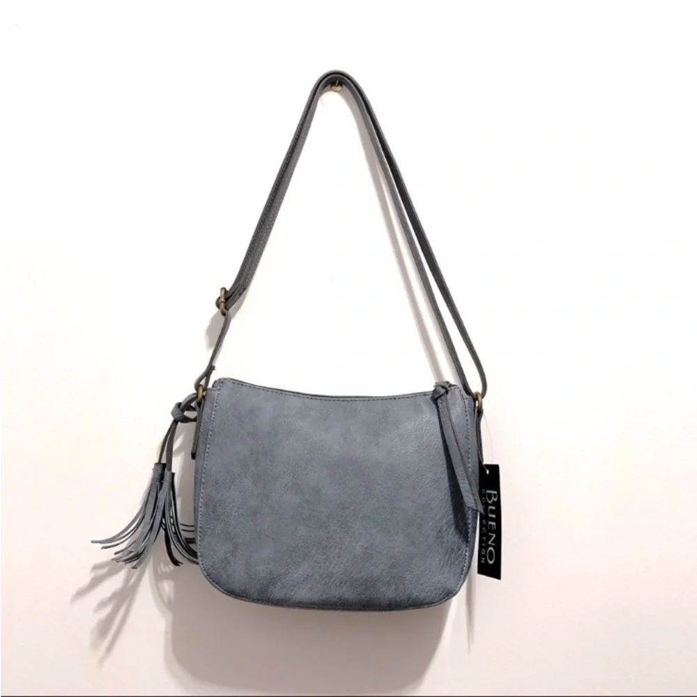 NWT Bueno Crossbody Purse Gray