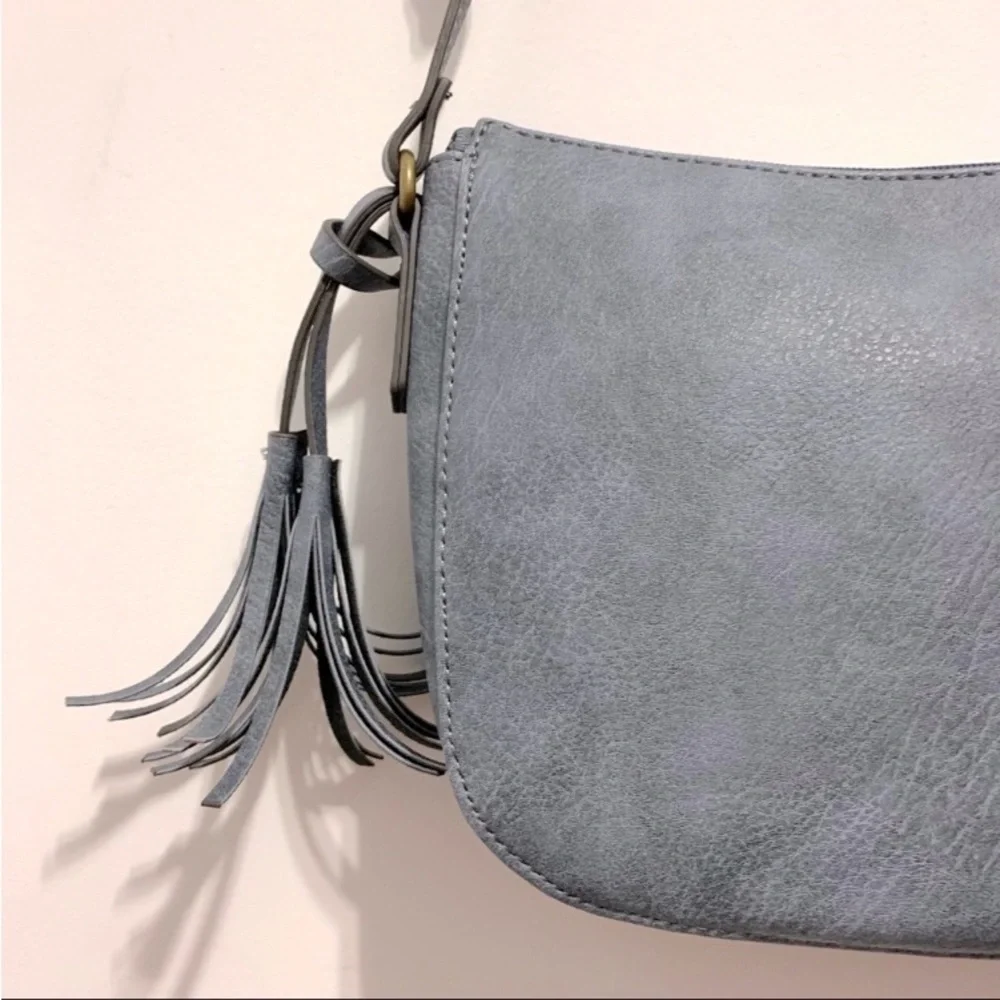 NWT Bueno Crossbody Purse Gray