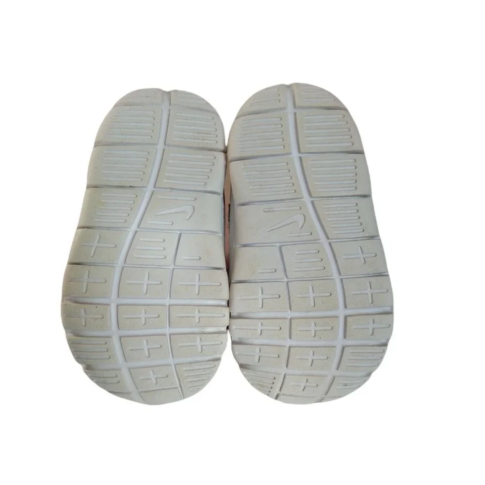 Nike girls free