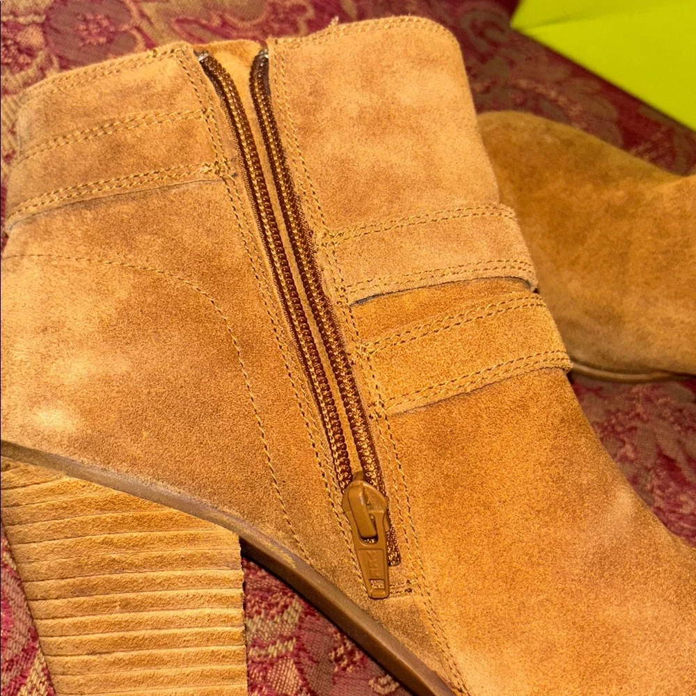 Gianni Bini tan heel