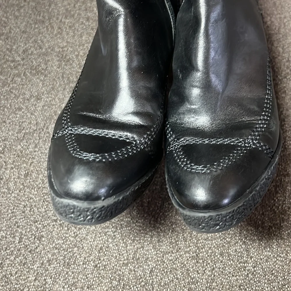 Stuart Weitzman stuart weitzman