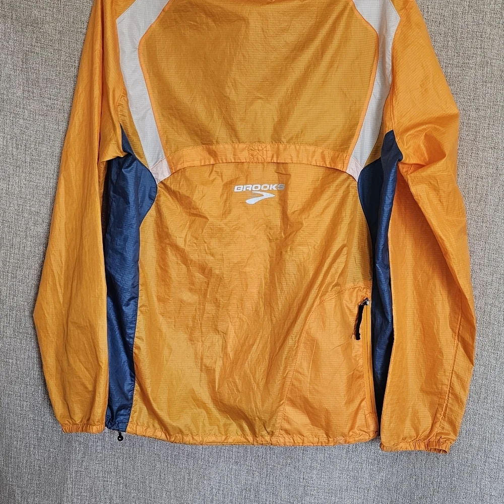 Brooks vivid orange