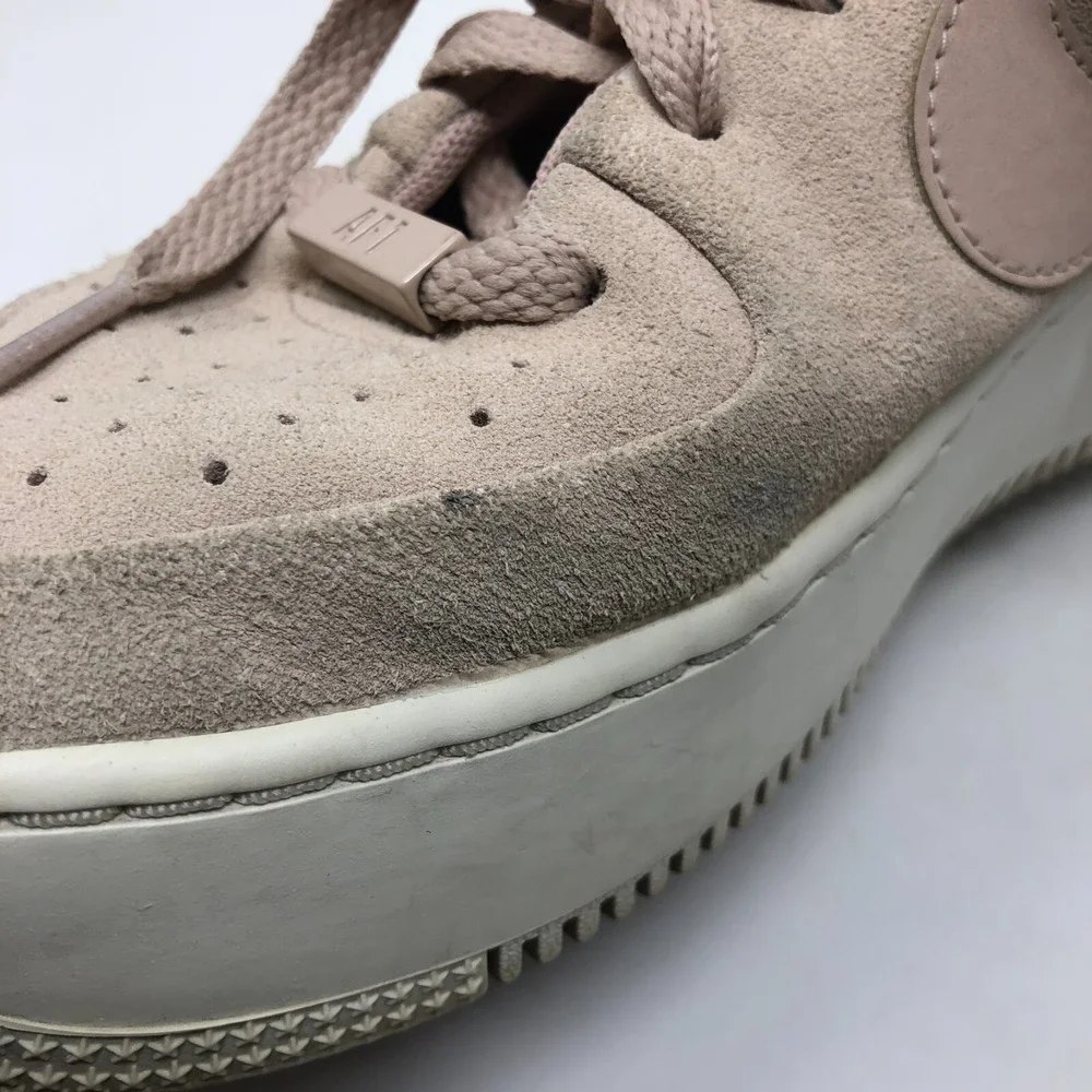 Nike see photos