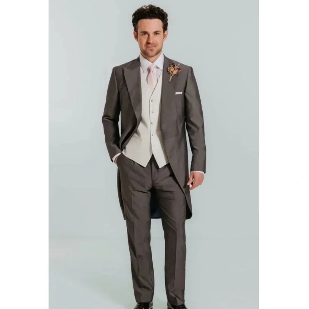 Dobell men tailcoat