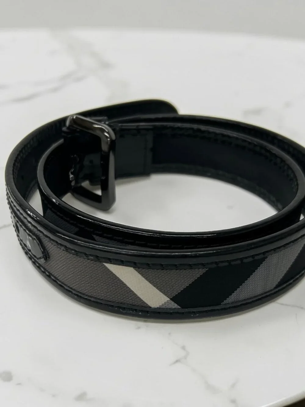 Burberry i’m listing