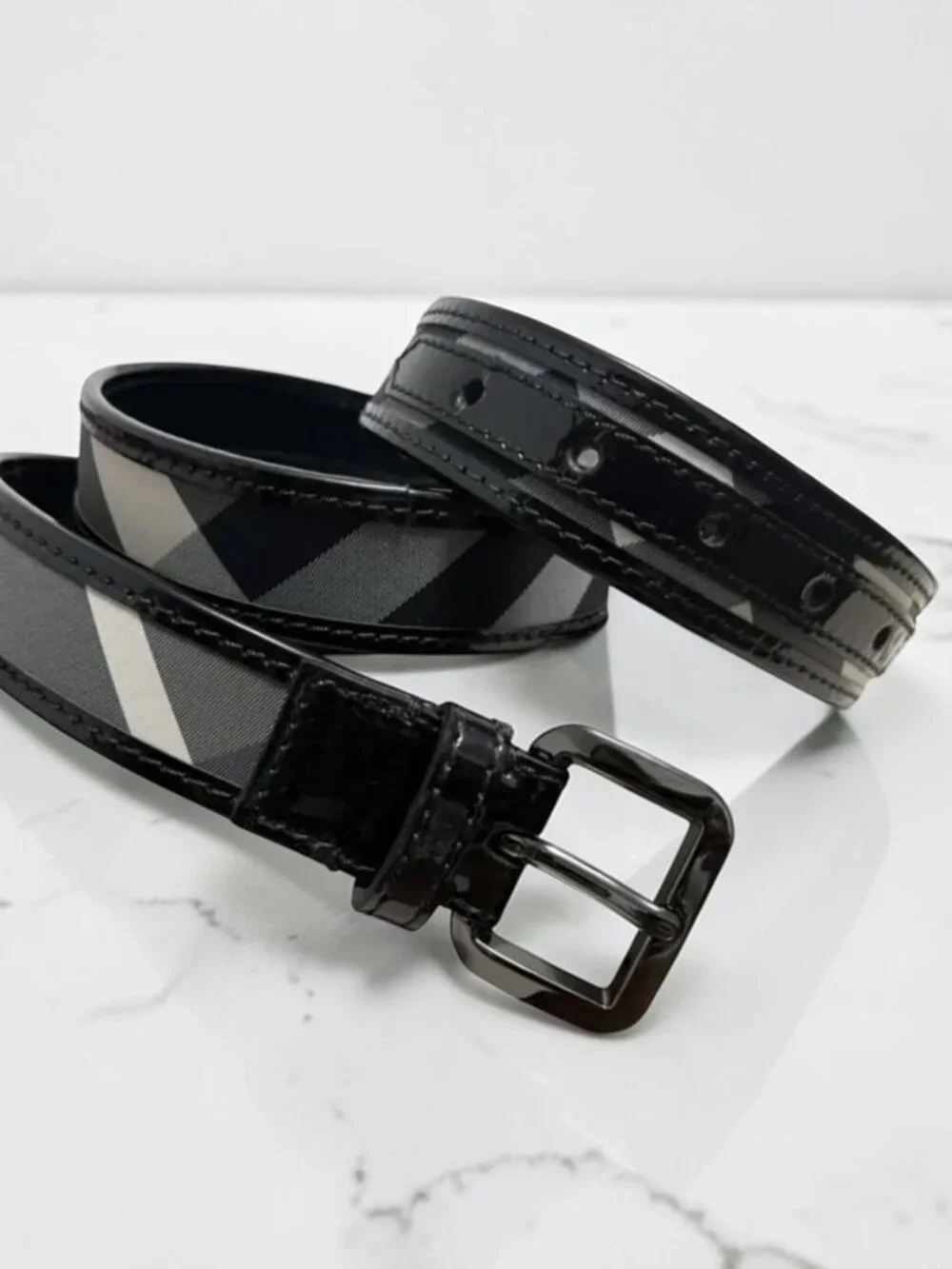Burberry i’m listing