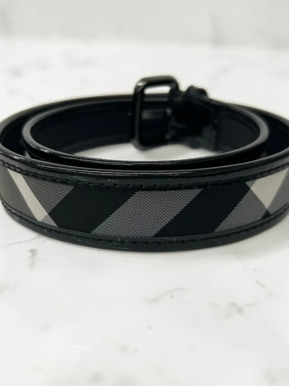 Burberry i’m listing