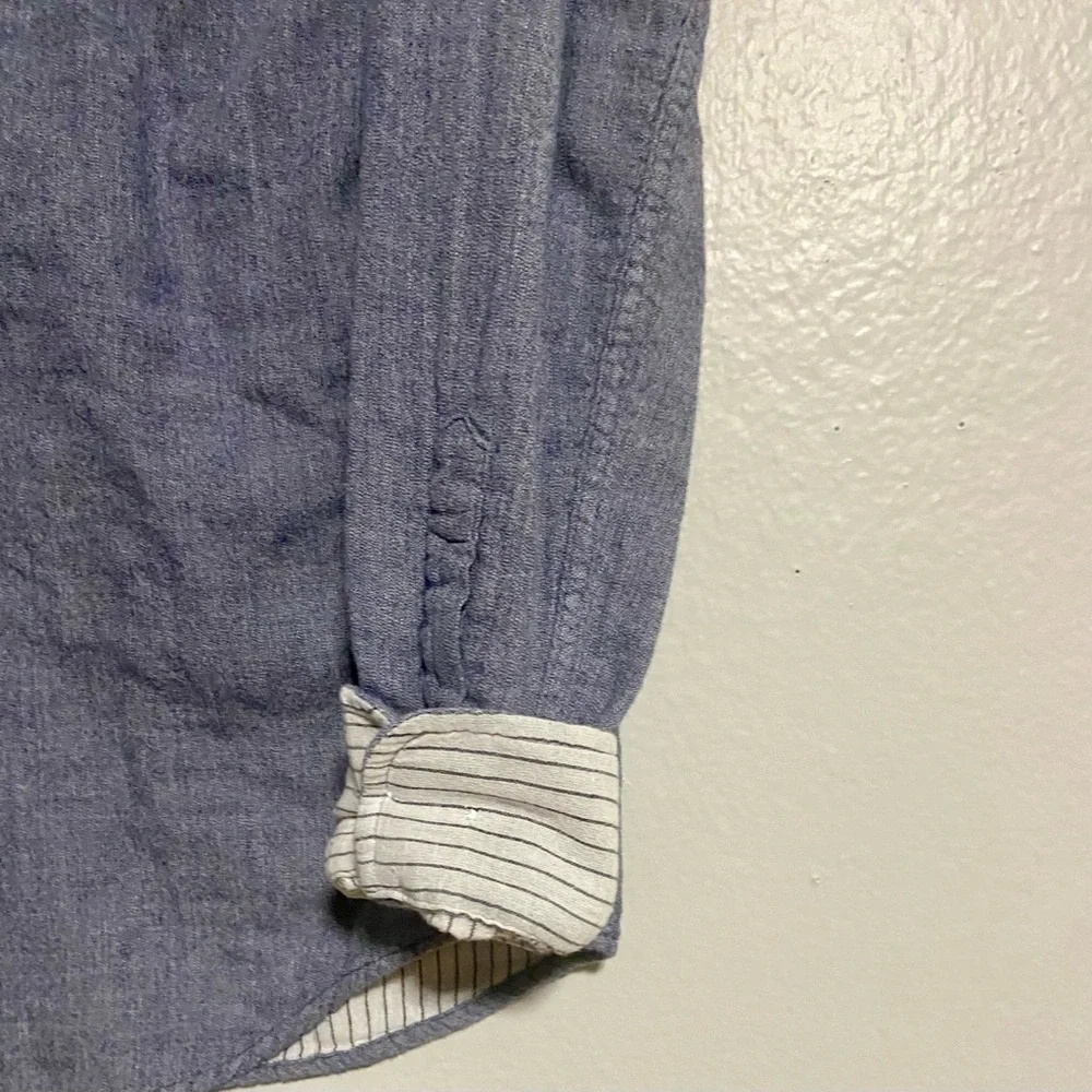 Banana Republic Men's Chambray Button Down Shirt