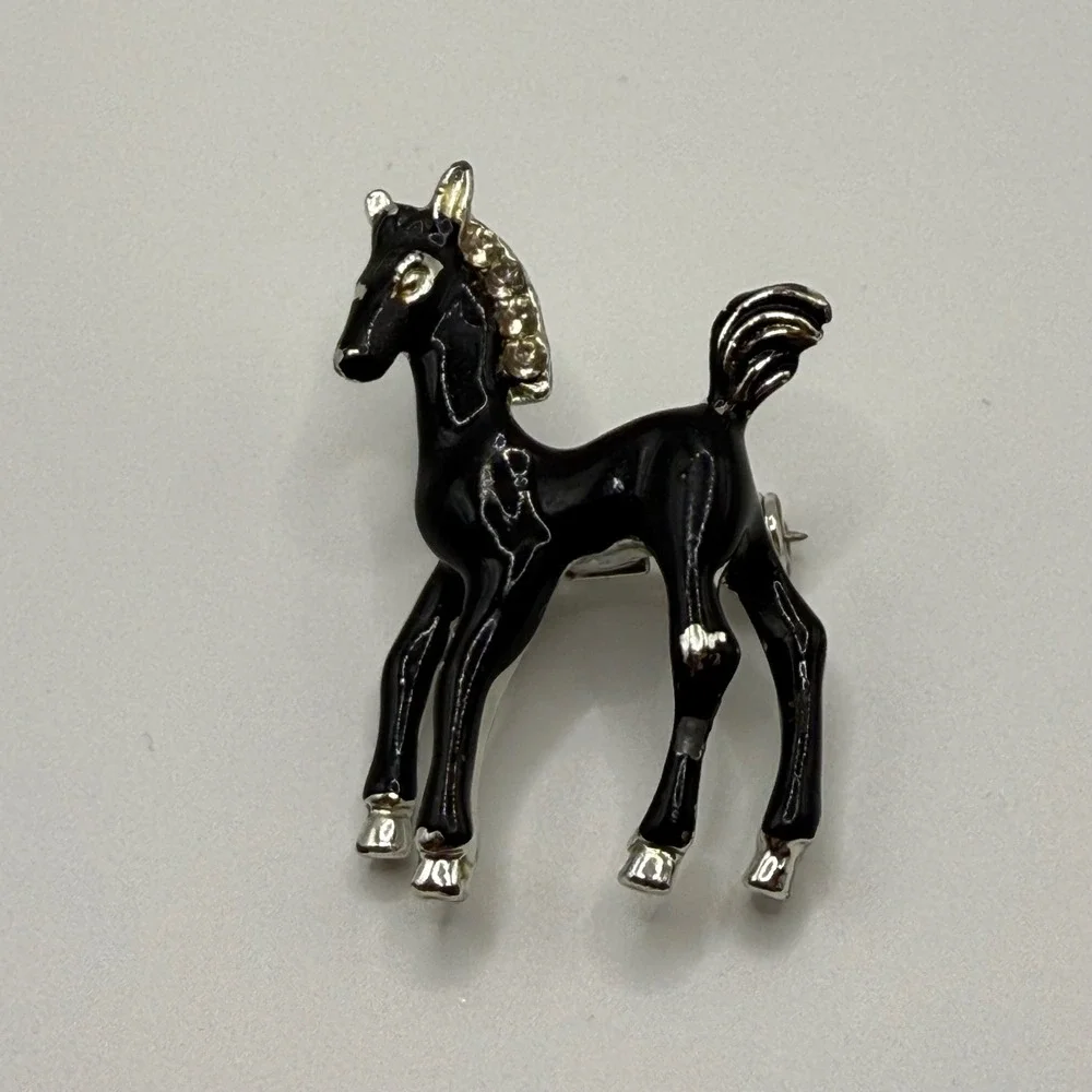 Vintage Black Enamel Horse Foal Brooch Silver Tone Equestrian Pony Pin Figural