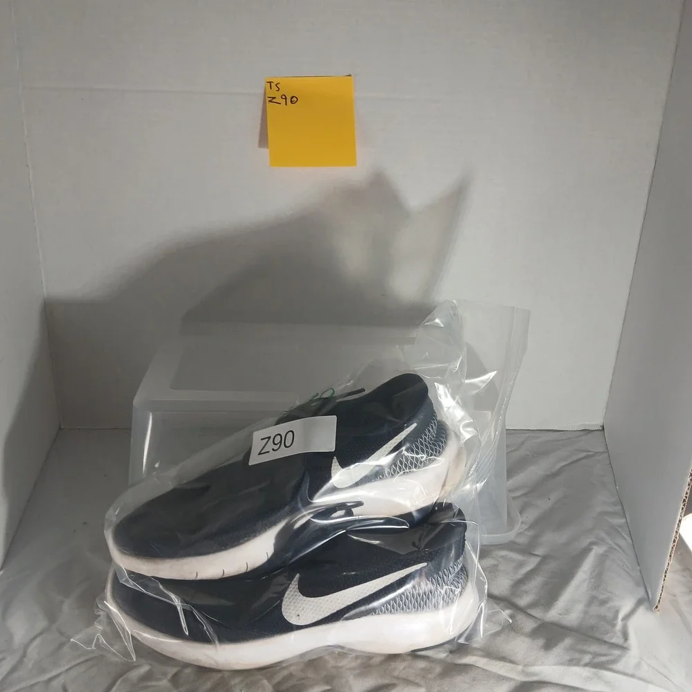 Nike experience lightweight