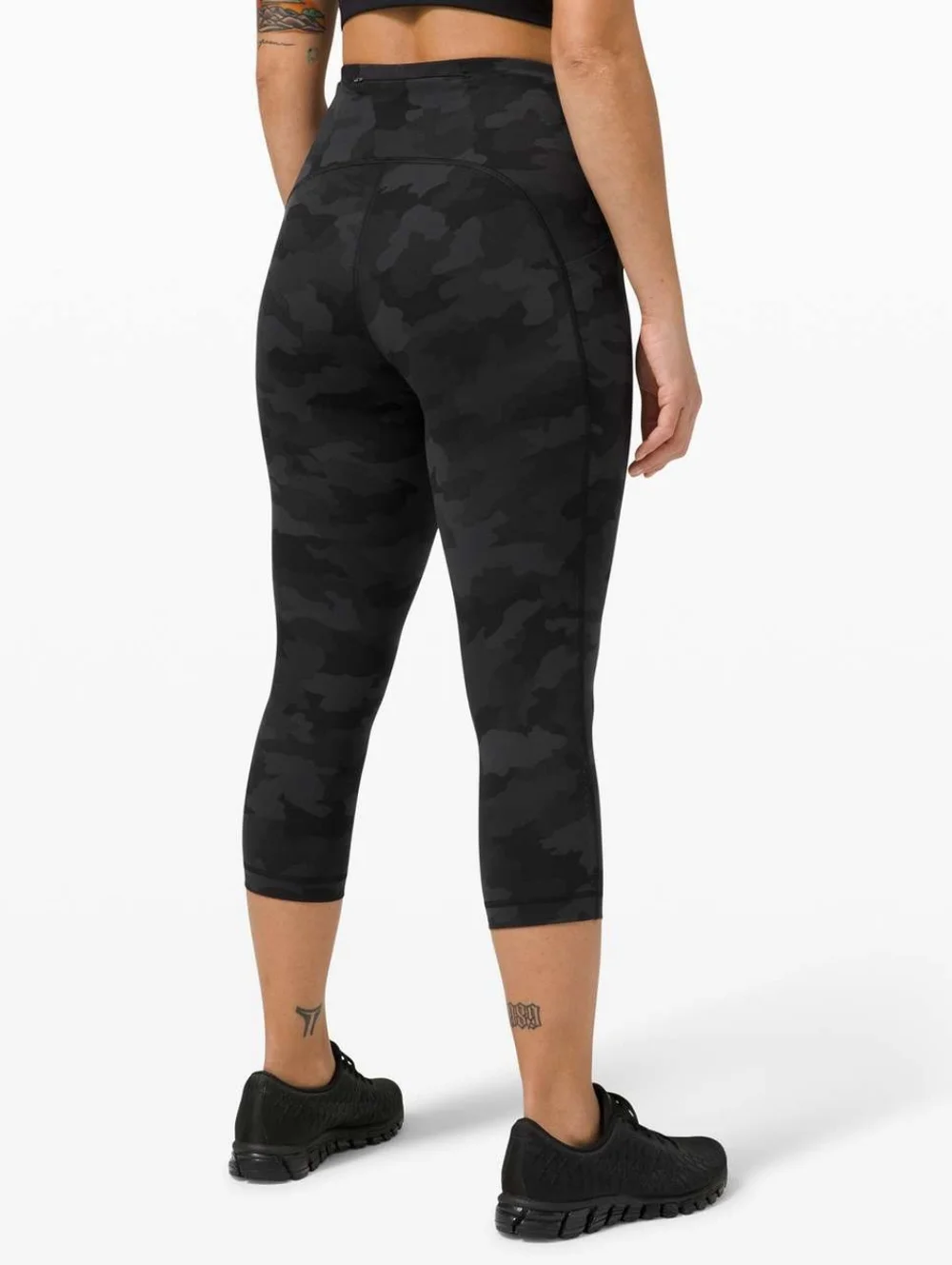 lululemon athletica excellent size