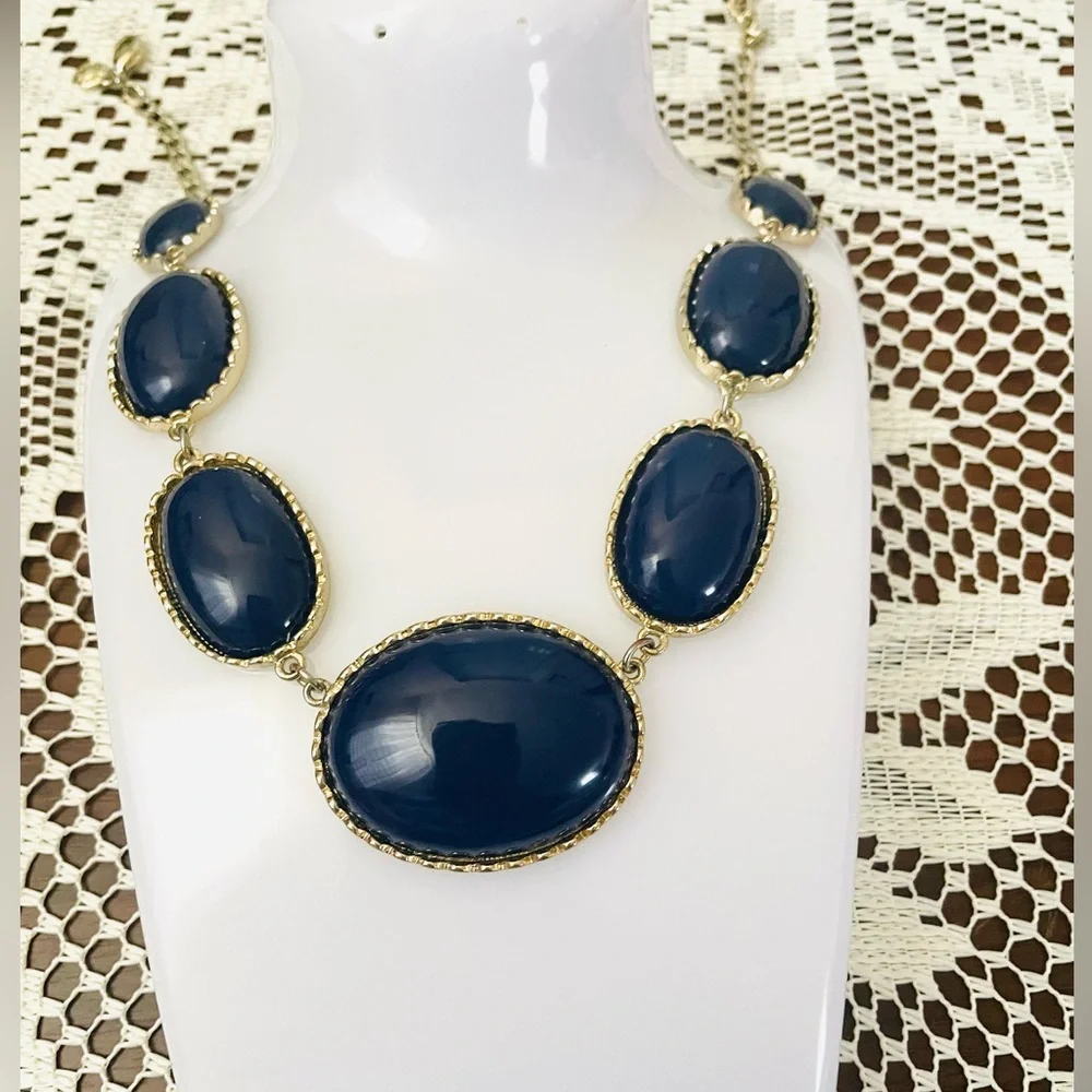 J. Crew chic necklace