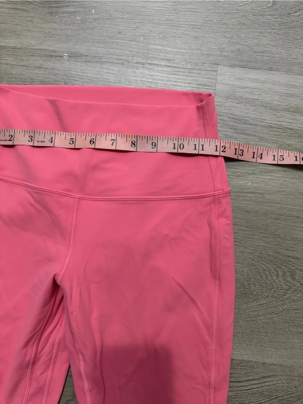 lululemon athletica lightweight stretchy